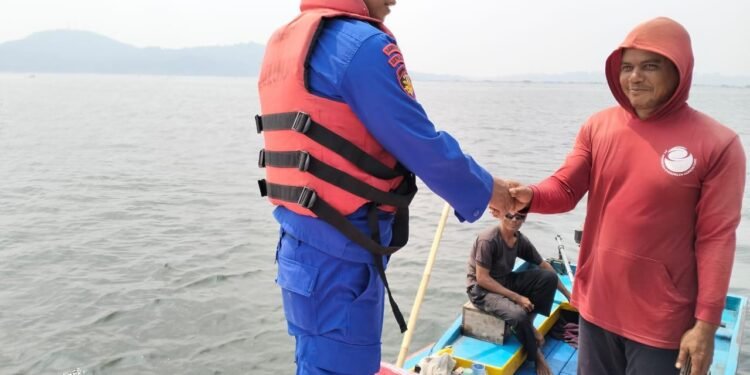 Satpolairud Polres Purwakarta Terus patroli ,Beri Keamanan Masyarakat pesisir