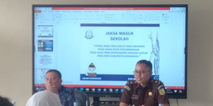Jaksa Masuk Sekolah,.Ajak Pelajar Taat  Hukum