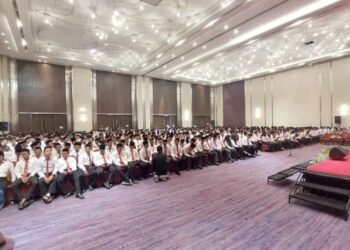 KPU  Bareng Bupati Karawang Lantik 921 PPS