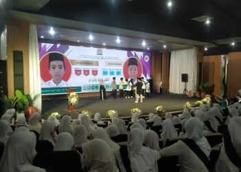 Yayasan Al-Muhajirin Purwakarta Gelar Wisuda Tahfiz