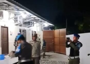 Sejumlah Tempat Prostitusi Online Karawang  Di Razia Tim Gabungan .53 Orang  Terjaring