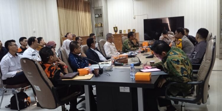 Soal Tanah Belum Dibayar Ganti Rugi Warga Ngadu Ke Komisi I DPRD Karawang