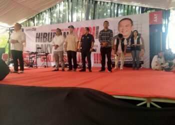 Bakal Calon Bupati, Yadi Rusmayadi Deklarasi Dengan Hiburan pesta Rakyat