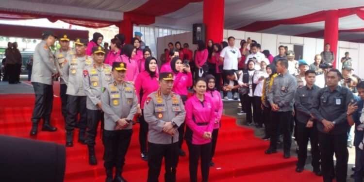 HUT Bhayangkara Ke 78 Kapolri Listyo Sigit Kunjugi Kapolres Karawang