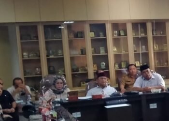Sudah Buat Gaduh : Saepudin Juhri Ketua Komisi I DPRD Karawang Minta Maaf Ngaku Hilap, BK Tetap Beri Sangsi