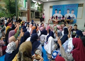 Sosialisasi di Perum Adiarsa Relawan GEMPITA dan  SAHATE Optimis Aep Maslani Menang di Pilkada Karawang