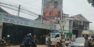 Masa Tenang Satpol PP Purwakarta Tertibkan APK