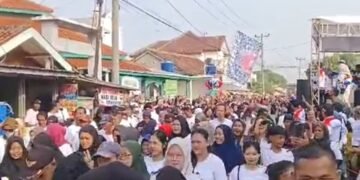 Anjun “Menyala” Ribuan Warga Jalan Sehat Bareng Cabup Petahana Aep Syaepuloh