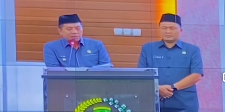 Rapat Paripurna  DPRD Karawang Bupati Aep Syaepuloh Paparkan Pentingnya Hilerisasi Industri