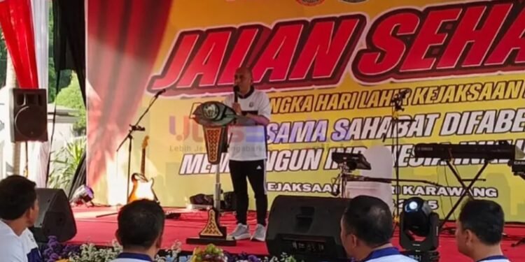 Ulang Tahun Ke 80 Kejari Karawang Gelar Baksos dan Jalan Sehat Bareng Forkopimda