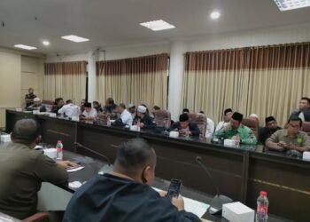 Kendati Tak Berijin THM Karawang Thetre Night Mart Sudah Beroperasi  Komisi I DPRD Karawang Gelar RDP Dengan forum Umat Islam